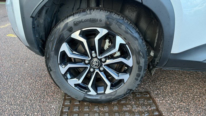 Toyota Yaris Cross 1.5 Hybrid Design 5dr CVT Hybrid Estate